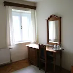 Csipkeskuti Lovas Vendeghaz Pensjonat *