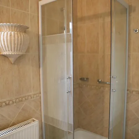 Csipkeskuti Lovas Vendeghaz بيت ضيافة *